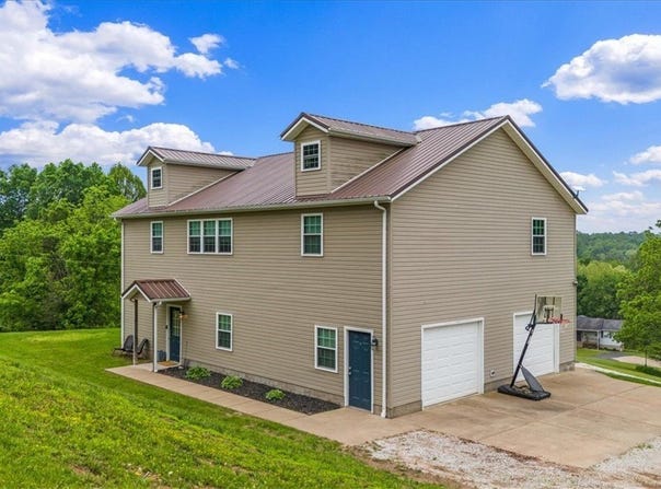 1448 Locust Ridge Road, Washington, WV 26181