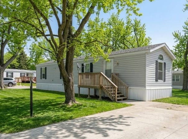 2801 1st Ave #50, Perry, IA 50220
