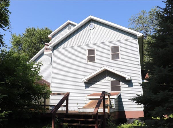 123 Forest Street, Fairchild, WI 54741