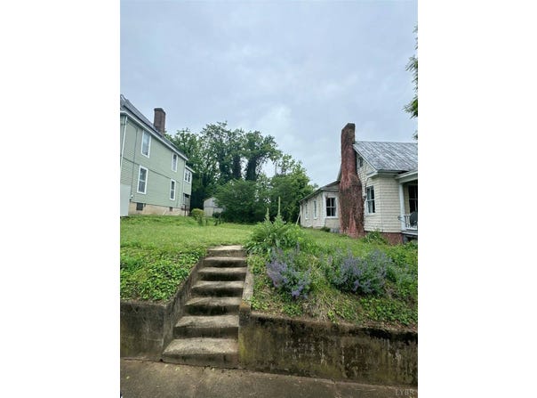 1005 Jackson Street, Lynchburg, VA 24504