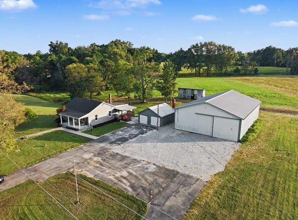 12575 Chesterville, Moores Hill, IN 47032