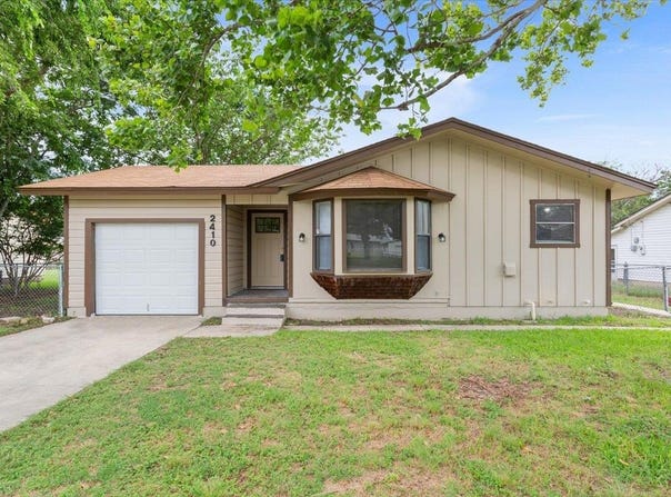2410 Meadow LN, Copperas Cove, TX 76522