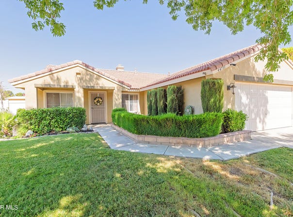 44731 Ravencrest Ln, Lancaster, CA 93536