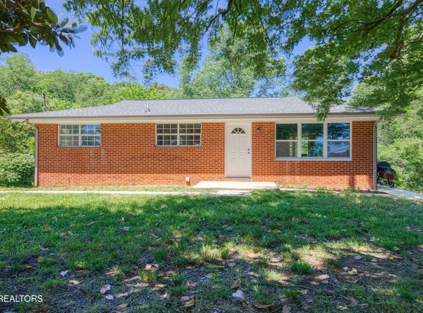 112 Carter Drive, Loudon, TN 37774