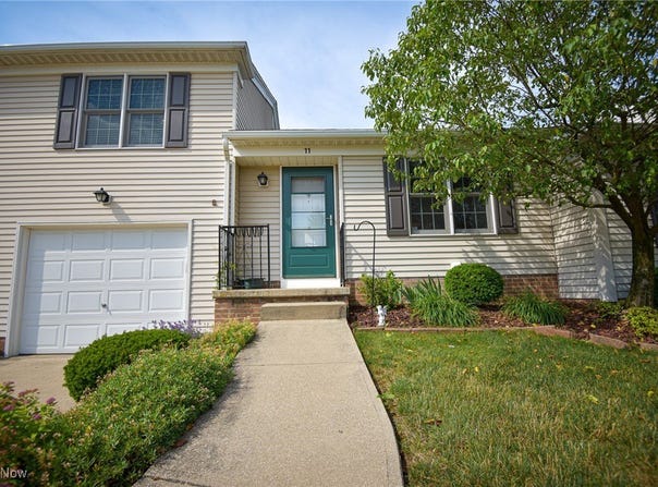 651 Sturbridge Drive unit: 11, Medina, OH 44256