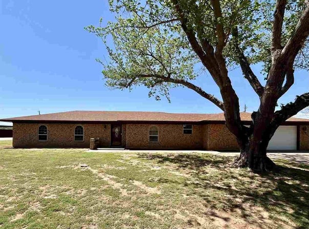 1000 ARTHUR STREET, Burkburnett, TX 76354