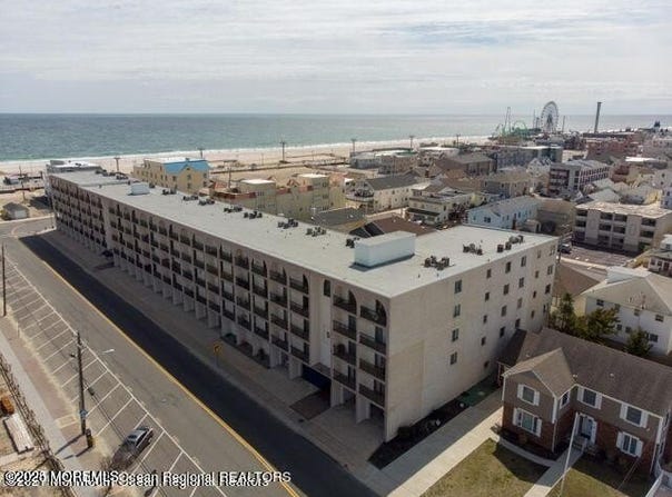 51 Hiering Avenue, Seaside Heights, NJ 08751