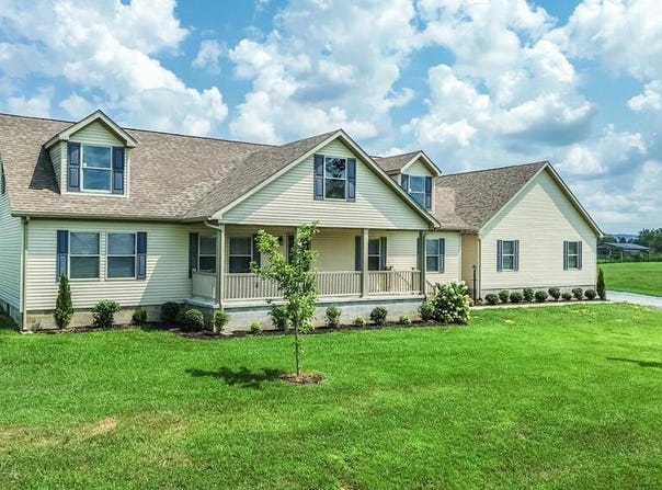 700 Aubrie Boulevard, Flemingsburg, KY 41041
