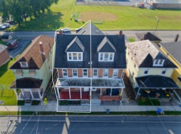 390 Heckman St, Phillipsburg Town, NJ 08865-3235