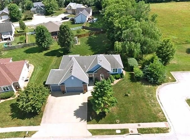 501 Chestnut Circle, Raymore, MO 64083