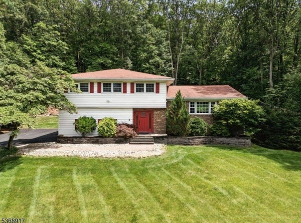 10 MABRO DRIVE, Denville Twp., NJ 07834-9608