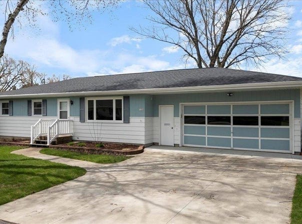 1408 S Hemlock Avenue, Marshfield, WI 54449
