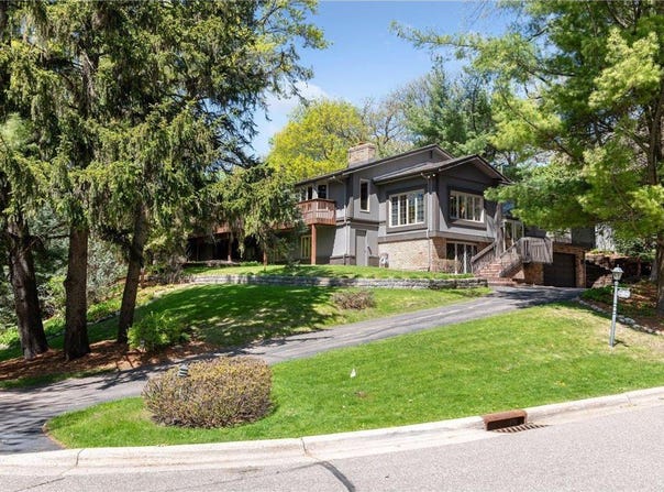 508 Westwood Drive S, Golden Valley, MN 55416