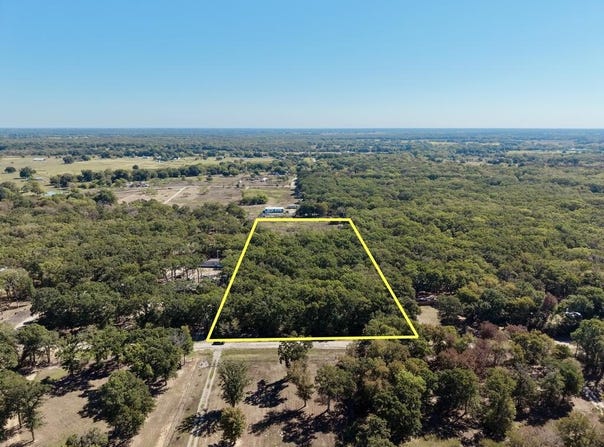 R and R Cir, Kemp, TX 75143