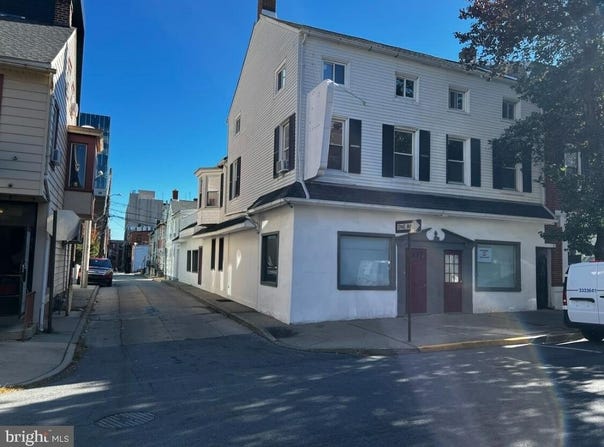 25 S 9TH STREET, ALLENTOWN, PA 18102