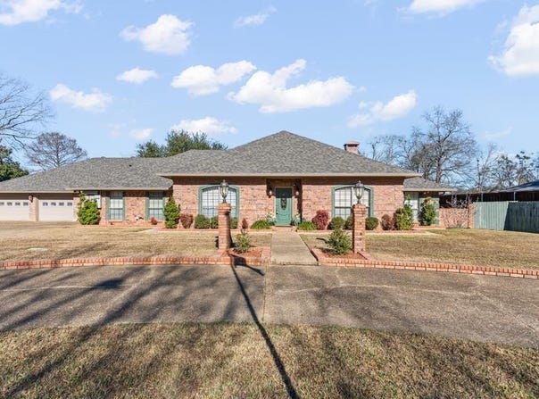 106 Cheyenne Street, Gilmer, TX 75644