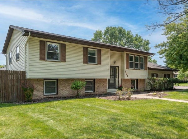 101 Marabou Drive, Mankato, MN 56001