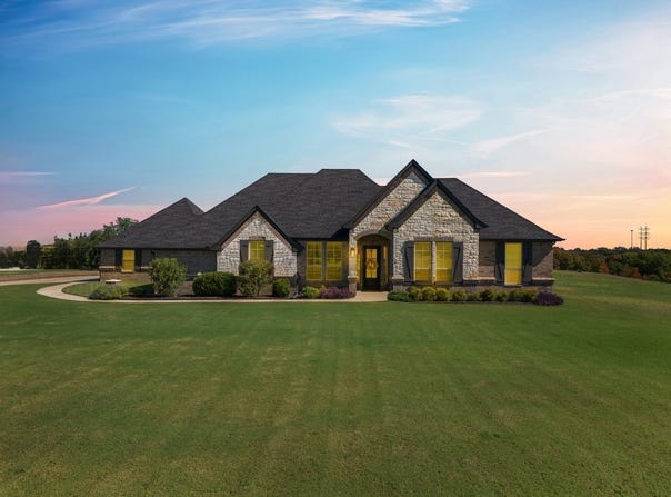 116 Rasha Drive, Azle, TX 76020