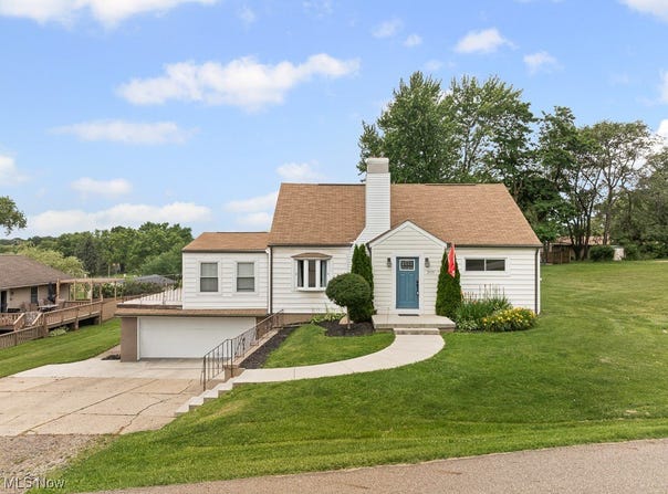 2515 Saratoga Avenue SW, Canton, OH 44706