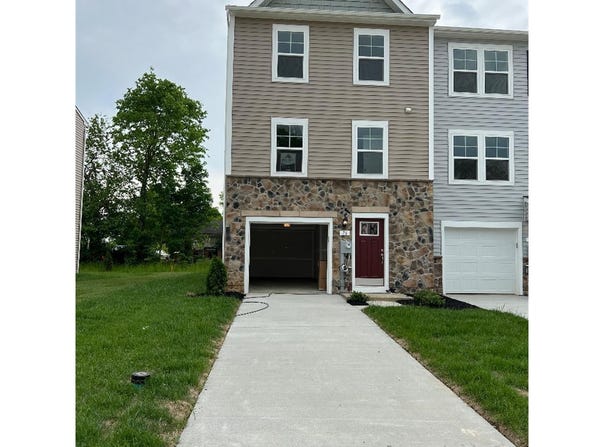 76 TATE MANOR DRIVE, CHARLES TOWN, WV 25414