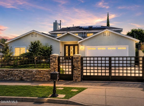 11138 Collett Avenue, Granada Hills, CA 91344
