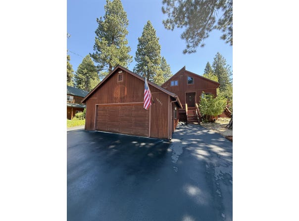10557 Stuart Staithe, Truckee, CA 96161