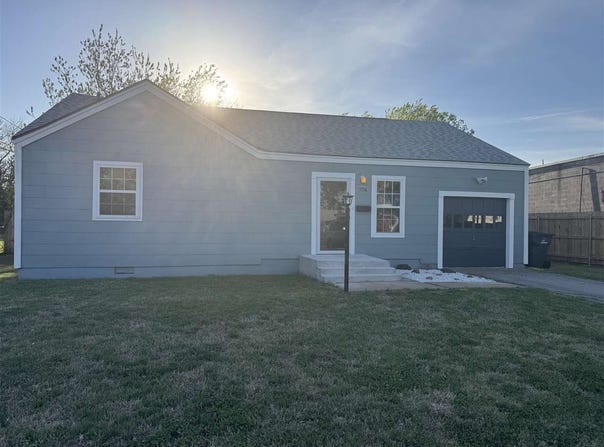 774 NW 16th St, Lawton, OK 73507