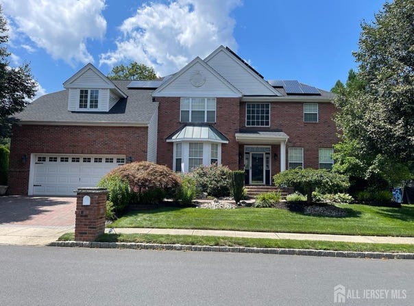 8 Moorland Boulevard, Monroe, NJ 08831