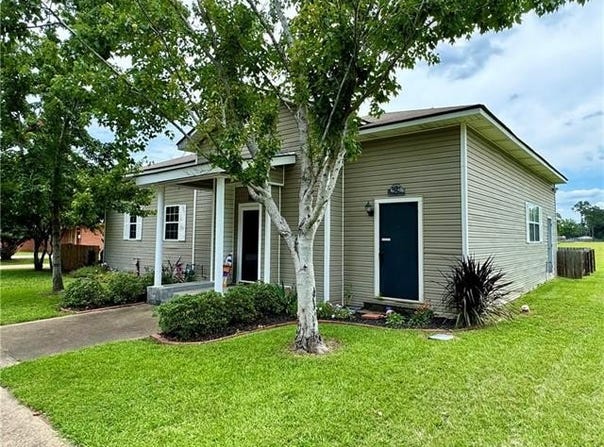 627 EAST FIFTH Street, Natchitoches, LA 71457