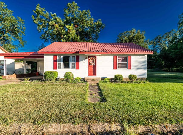507 Sturgis St, Warren, AR 71671