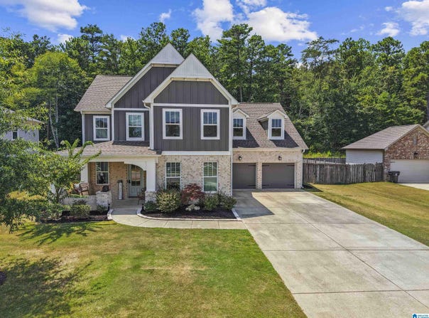 1135 OAK BOULEVARD, MOODY, AL 35004