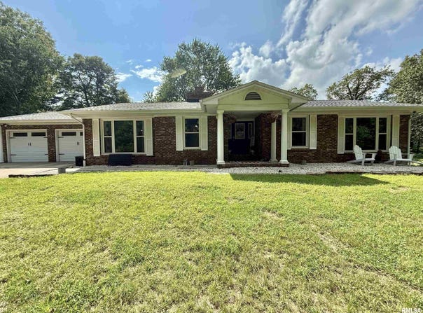 17882 SHERWOOD FOREST Road, Havana, IL 62644