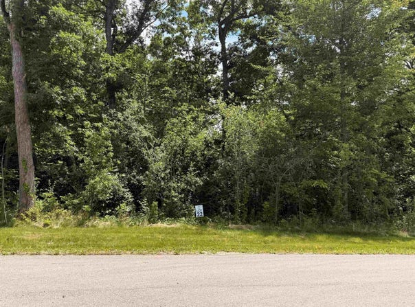 Lakestone lot: 22, Merrimac, WI 53561