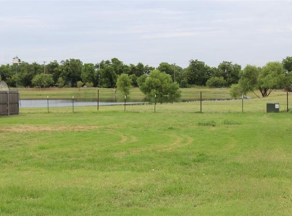 112 Shallow Water Court, Clyde, TX 79510