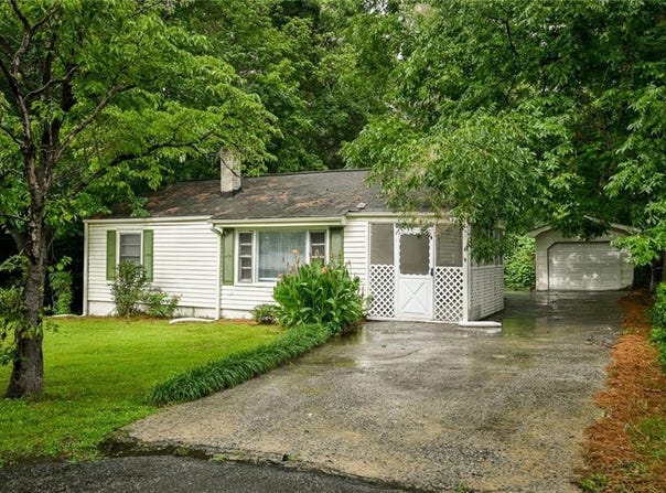 4742 West Drive, Forest Park, GA 30297