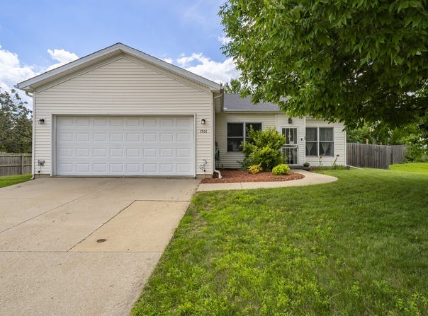 1501 Donegal Drive, Normal, IL 61761