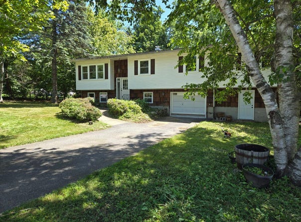 192 Lea Drive, Williston, VT 05495