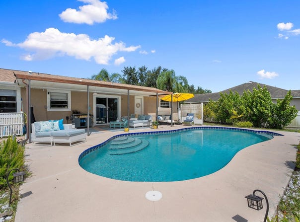 1986 SW Aquarius Lane, Port Saint Lucie, FL 34984