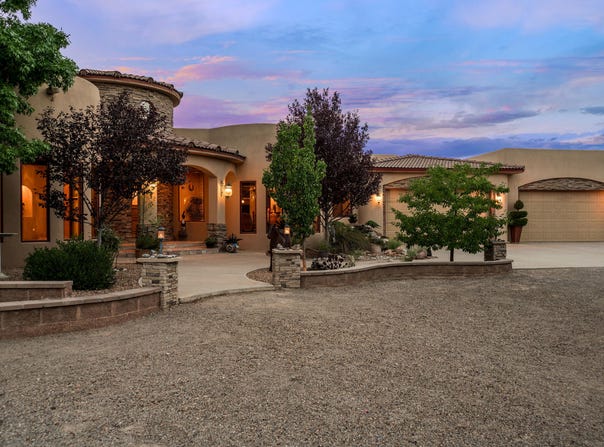 2 Caliente De Sol, Corrales, NM 87048