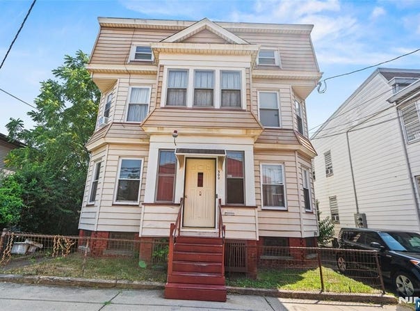 300 Morrissee Avenue, Haledon, NJ 07508