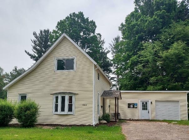 443 W SLOSSON AVENUE, REED CITY, MI 49677