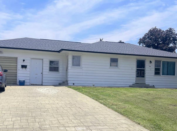 1 Navaho Drive, Keokuk, IA 52632