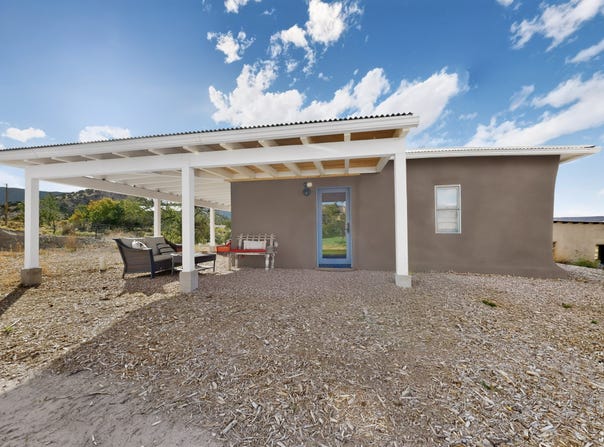 6 COUNTY ROAD 163, Abiquiu, NM 87510