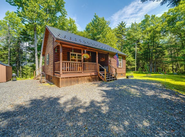 64 Steinfeldt Lane, Long Lake, NY 12847