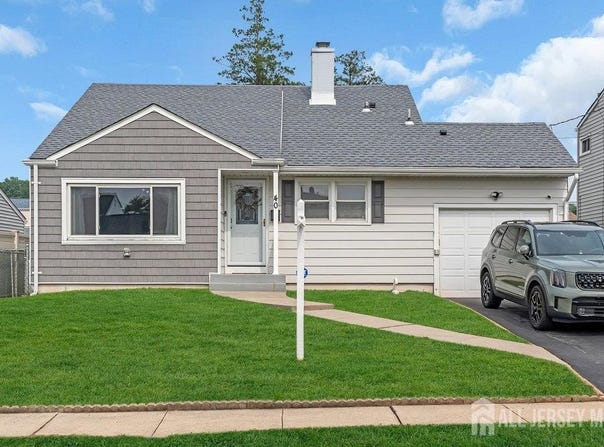 40 McKinley Avenue, Colonia, NJ 07067