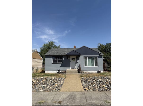 835 12th St., Clarkston, WA 99403