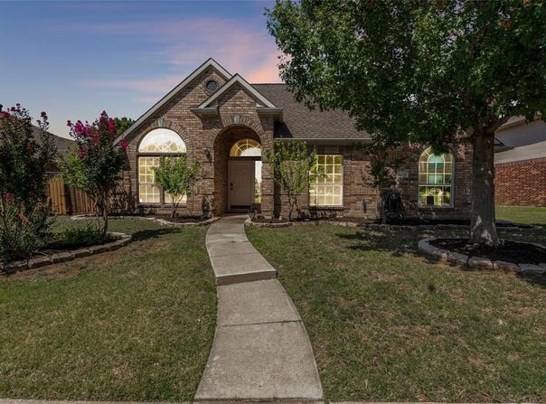 4025 Randall Lane, Carrollton, TX 75007