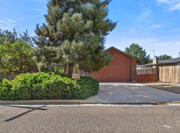 1210 E Elm Street, Caldwell, ID 83605