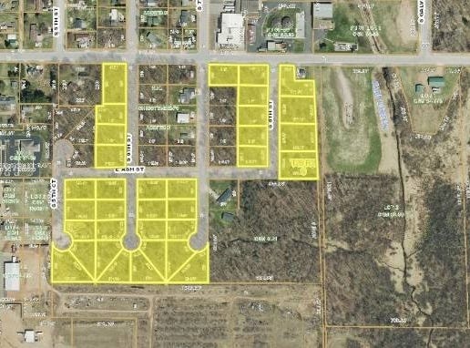 301 S 6th St, Abbotsford, WI 54405