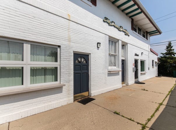 1330 Webford Avenue, Des Plaines, IL 60016